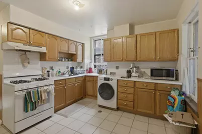 1931 W Evergreen Avenue #3, Chicago, IL 60622 - Photo 2
