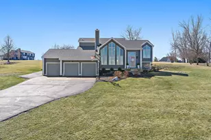 45W169 Hillview Ln, Hampshire, IL 60140 - Photo 34