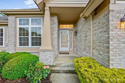 530 Bunker Hill Court, Mundelein, IL 60060 - Photo 2