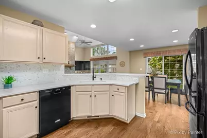 530 Bunker Hill Court, Mundelein, IL 60060 - Photo 10
