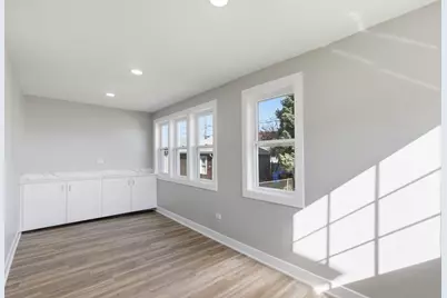 5020 W Fletcher Street, Chicago, IL 60641 - Photo 12