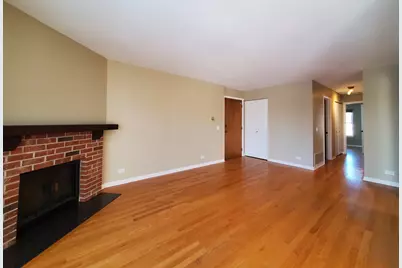 733 Plum Tree Court #C2, Wheeling, IL 60090 - Photo 4