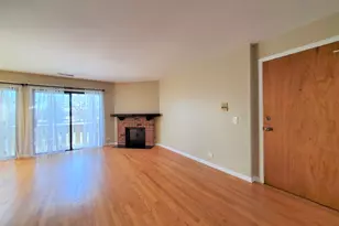 733 Plum Tree Ct, Wheeling, IL 60090 - Photo 6