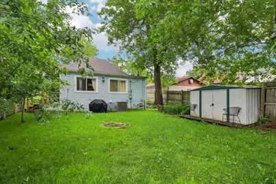 121 Beachview Drive, Round Lake Beach, IL 60073 - Photo 18