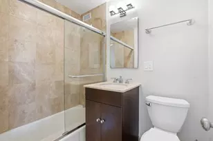 2930 N Sheridan Rd, Chicago, IL 60657 - Photo 8
