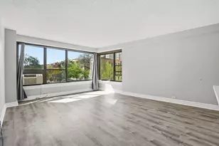 2930 N Sheridan Rd, Chicago, IL 60657 - Photo 12