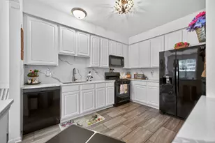 2822 Gypsum Cir, Naperville, IL 60564 - Photo 4