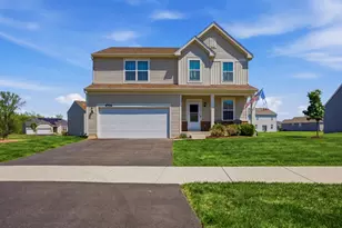 4706 Fox Trail Ct, Wonder Lake, IL 60097 - Photo 2