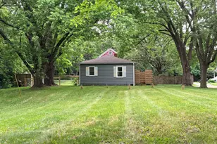 2471 N Jackson Rd, Pecatonica, IL 61063 - Photo 4