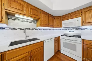 7998 Champlain Ave, Tinley Park, IL 60477 - Photo 10