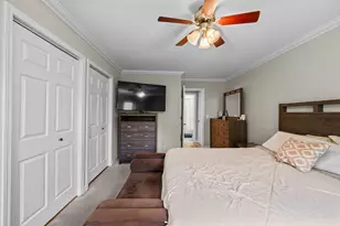 1575 Sandpebble Dr, Wheeling, IL 60090 - Photo 12