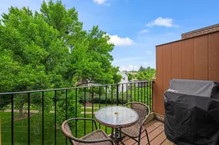 1575 Sandpebble Dr, Wheeling, IL 60090 - Photo 10