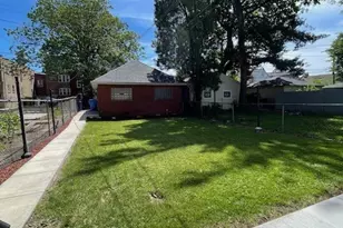 7807 S Marquette Ave, Chicago, IL 60649 - Photo 12
