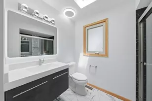5601 S Sayre Ave, Chicago, IL 60638 - Photo 16