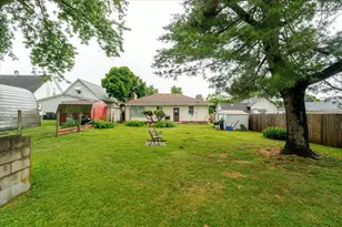 1409 1/2 Mulberry St, Bloomington, IL 61701 - Photo 26