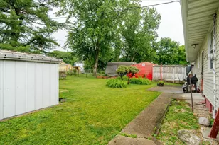 1409 1/2 Mulberry St, Bloomington, IL 61701 - Photo 28