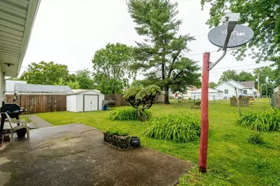 1409 1/2 Mulberry Street, Bloomington, IL 61701 - Photo 24