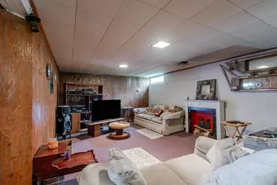 1409 1/2 Mulberry Street, Bloomington, IL 61701 - Photo 16