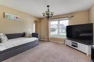 2921 Grey Hawk Dr, Normal, IL 61761 - Photo 12