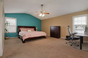2921 Grey Hawk Dr, Normal, IL 61761 - Photo 14