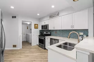 1143 Coldspring Rd, Elgin, IL 60120 - Photo 12