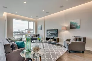 880 N Milwaukee Ave, Chicago, IL 60642 - Photo 2