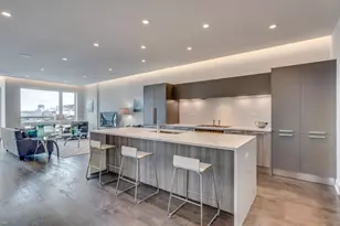 880 N Milwaukee Ave, Chicago, IL 60642 - Photo 8