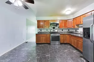 619 Parkside Cir, Streamwood, IL 60107 - Photo 10