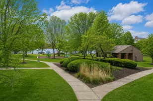 3010 Thornwood Ln, Bloomington, IL 61704 - Photo 64