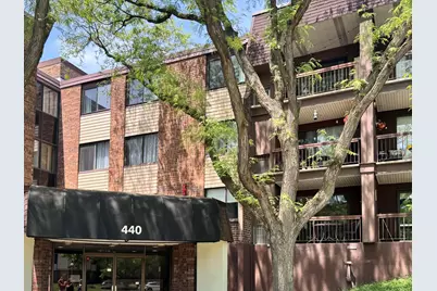440 Raintree Court #3G, Glen Ellyn, IL 60137 - Photo 2