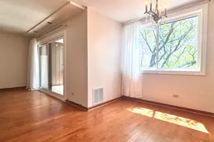 440 Raintree Ct, Glen Ellyn, IL 60137 - Photo 10