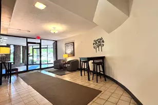 440 Raintree Ct, Glen Ellyn, IL 60137 - Photo 30