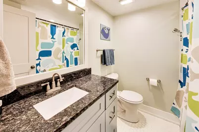 2245 W Melrose Street, Chicago, IL 60618 - Photo 26