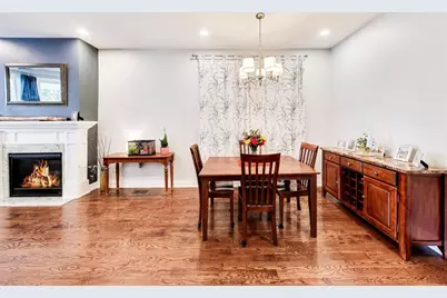 2245 W Melrose Street, Chicago, IL 60618 - Photo 6