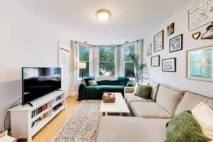 2245 W Melrose St, Chicago, IL 60618 - Photo 28