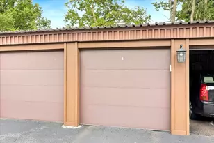 4944 Douglas Rd, Downers Grove, IL 60515 - Photo 2