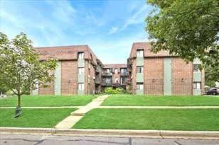 4944 Douglas Rd, Downers Grove, IL 60515 - Photo 1