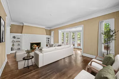 6840 S Constance Avenue, Chicago, IL 60649 - Photo 4