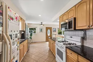 912 N Kaspar Ave, Arlington Heights, IL 60004 - Photo 10