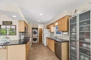 912 N Kaspar Ave, Arlington Heights, IL 60004 - Photo 8