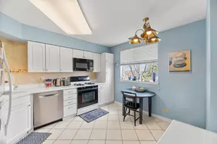 3100 Lexington Ln, Glenview, IL 60026 - Photo 8