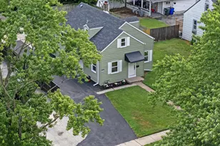 11401 S Whipple St, Merrionette Park, IL 60803 - Photo 32