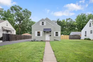 11401 S Whipple St, Merrionette Park, IL 60803 - Photo 4