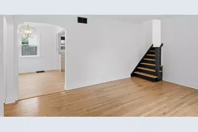 11401 S Whipple Street, Merrionette Park, IL 60803 - Photo 12