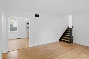 11401 S Whipple St, Merrionette Park, IL 60803 - Photo 12
