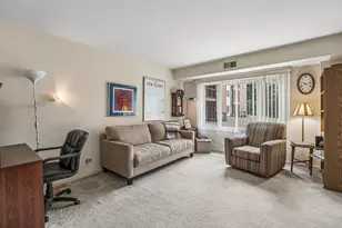 207 Rivershire Ln, Lincolnshire, IL 60069 - Photo 16