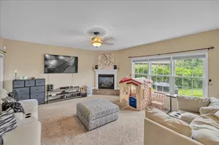 1618 English Oak Dr, Champaign, IL 61822 - Photo 12