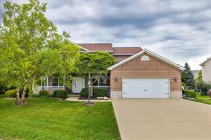 1618 English Oak Dr, Champaign, IL 61822 - Photo 4