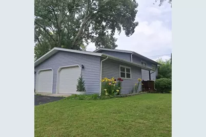 700 Larkdale Row, Wauconda, IL 60084 - Photo 1