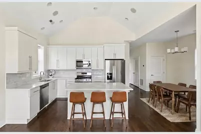 5945 N Campbell Avenue #3, Chicago, IL 60659 - Photo 8